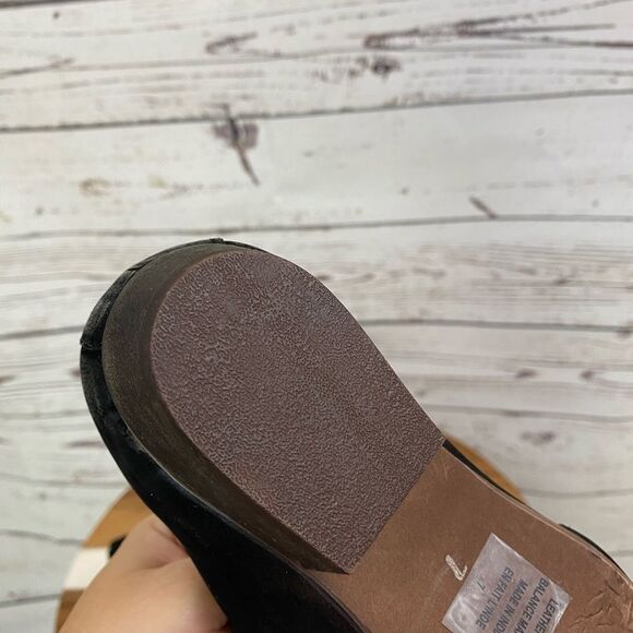 Anthropologie Seychelles Suede Booties Chelsea Boots Size 7 - Picture 7 of 8